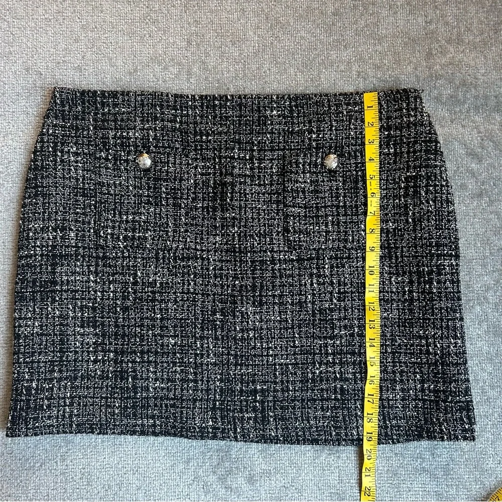 Lauren Ralph Lauren Women’s Black and White Bouclé Pencil Miniskirt, Size 18W